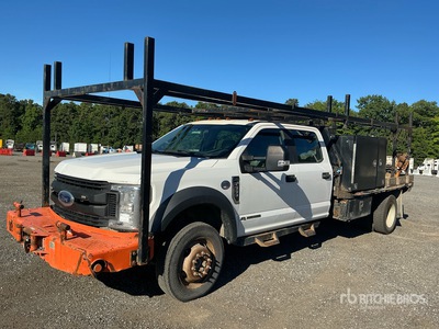 2019 Ford F-550 4x4 Crew Cab Flatbed Truck