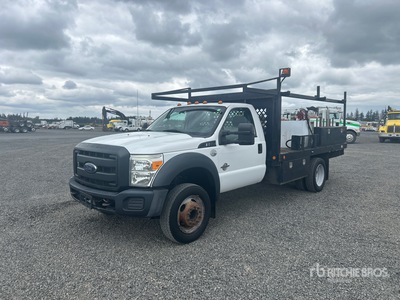 2015 Ford F-550 XL 4x2 Flatbed Truck
