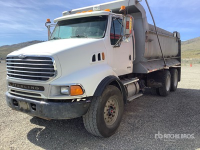 2004 Sterling を見 Dump Truck