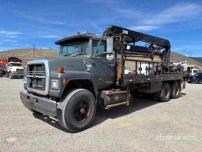1994 Hiab 210K2 1830 kg Knuckle Boom on 1990 Ford L8000 6x4 Kranwägen
