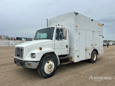 2000 Freightliner FL70 4x2 Lube Truck