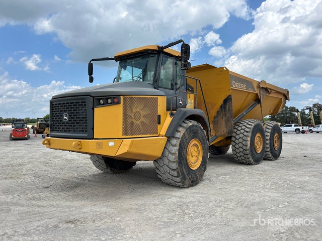 2019 John Deere 460E Articulated Dump Truck