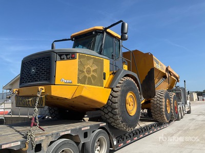 2019 John Deere 410E Wywrotka przegubowa