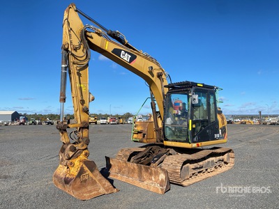 2011 Cat 311D LRR Escavatore cingolato