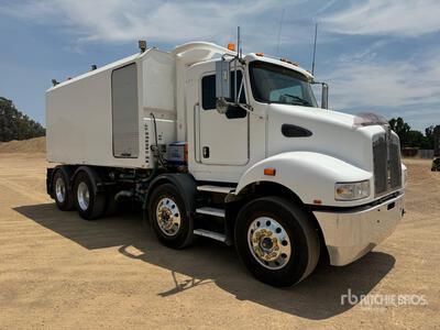 2014 Kenworth T359 8x4 Twin-Steer Fuel and Lube Truck