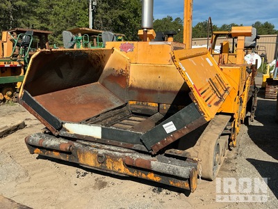 Blaw-Knox PF5510 Track Asphalt Paver