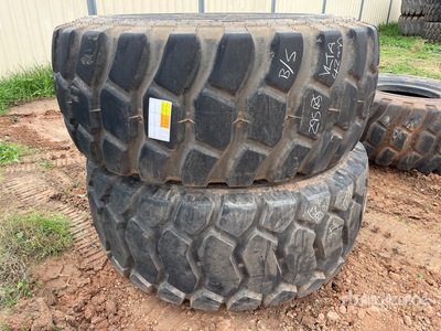 Quantity of (2) 26.5R25 Reifen