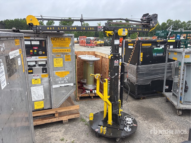 850LB Small Crane Lift Material Hoist