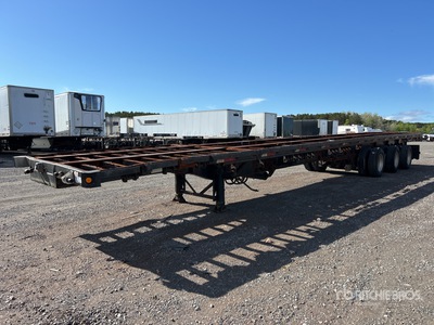 2008 Manac 12353A02 Tri/A 53 ft - 90 ft Extendable Remolque caja abierta