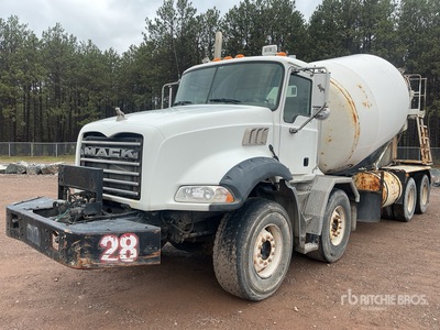 2007 Mack CT713 8x4 Twin-Steer Mixer Truck