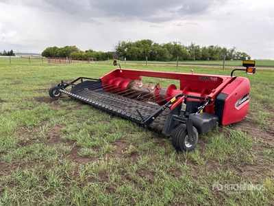 2013 Case IH 3016 15 ft Combine Pickup Header