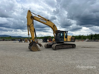 2006 John Deere 270CLC Tracked Excavator