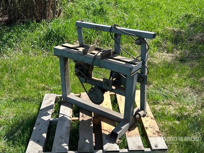 35 in Metal Band Saw