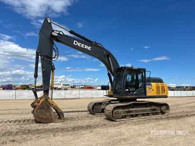 2019 John Deere 300G LC Tracked Excavator