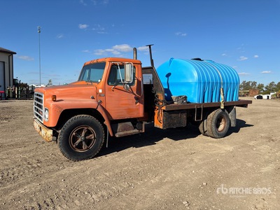 1987 International 1654 4x2 Water Truck
