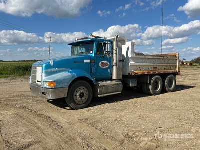 1995 International 9400 Eagle 6x4 Camion à benne basculante D/E