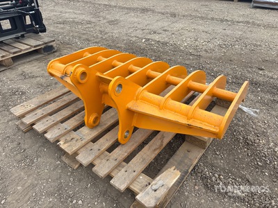 GIYI 45 in Mini Excavator Rake - Fits Cat 307 (Unused)