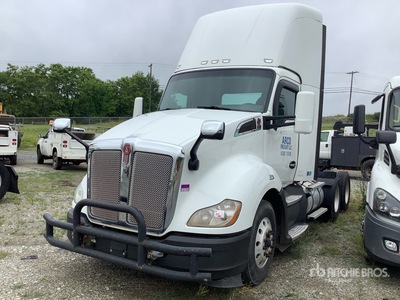 2019 Kenworth T680 6x4 T/A Day Cab Truck Tractor