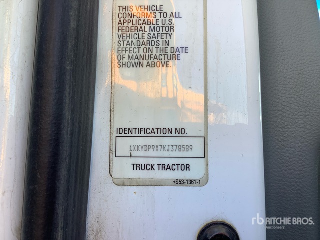 2019 Kenworth T680 6x4 T/A Day Cab Truck Tractor