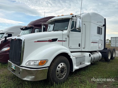 2013 Peterbilt 386 6x4 Ciągnik siodłowy T/A z kabiną sypialną (Inoperable)