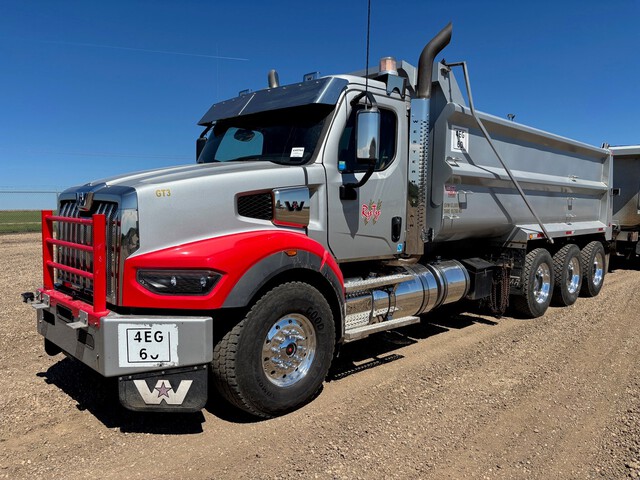 2024 Western Star 49X 8x6 Tri/A Dump Truck