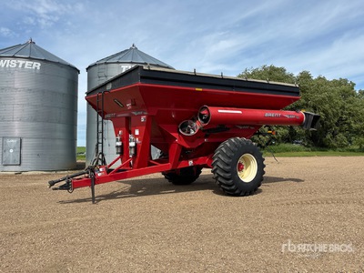 Brent 880 880 bu S/A Grain Cart