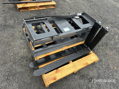 2026 ARTEER RPT-42L 42 in Rotating Hydraulic スキッドステア用フォーク (Unused)
