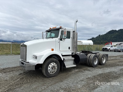2004 Kenworth T800 6x4 T/A Day Cab Truck Tractor