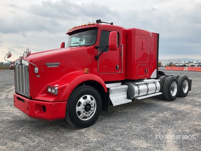 2018 Kenworth T600 6x4 Tractocamion con Dormitorio / T/A Sleeper Truck Tractor