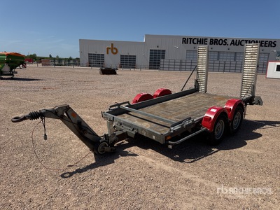 2011 Hubiere TPG352R Remorque T/A Equipment Trailer
