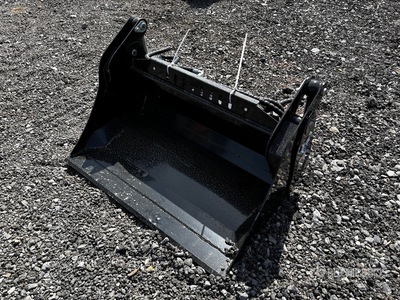 1000mm 4 In 1 スキッドステア用バケット (Unused)