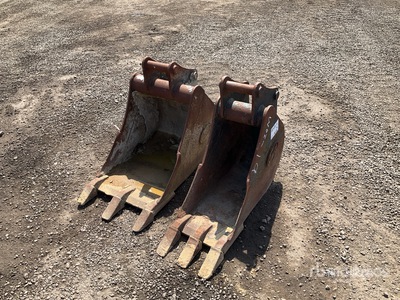 Quantity of (2) Geith Digging 425mm & 275mm Excavator Bucket