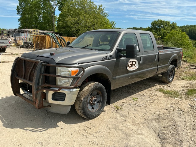 2011 Ford F-250 XL 4x4 Crew Cab Pickup