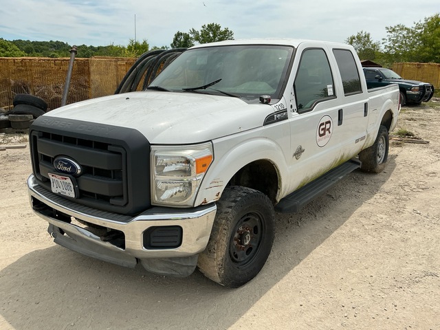 2014 Ford F-250 XL 4x4 Crew Cab Pickup