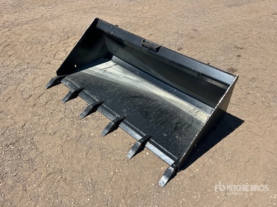 Mid-State 68 in Low Profile Godet pour Skid Steer (Unused)
