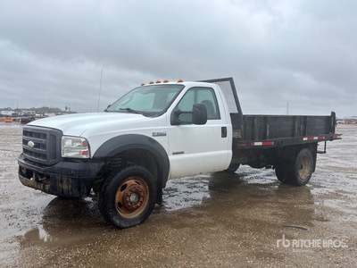 2005 Ford F-550 XL 4x4 Flatbed Truck