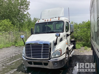 2012 Freightliner CA113 6x4 T/A Day Cab Truck Tractor