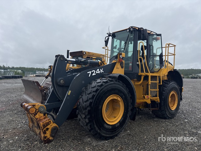 2011 John Deere 724K Wheel Loader