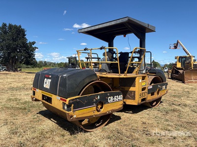 2004 Cat CB-634D Compacteur  double bille