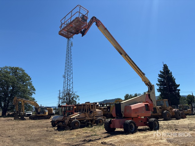 2011 JLG 800 AJ 4WD Diesel Articulating Boom Lift