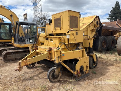 1992 Barber-Green BG650 Windrow Elevator