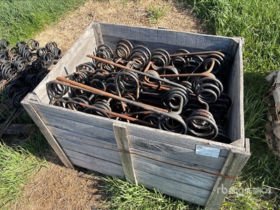 Quantity of 5/8 in X 22 in Harrow Tines