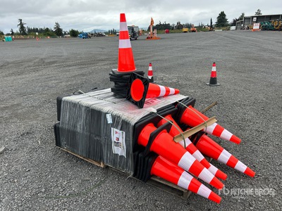 Quantity of (250) 2026 STARVOX TC-250P 28 in PVC Safety Highway Cones (Unused)