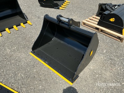 Dynamic Entities 41 in Q/C Cleanup Excavator Bucket (Unused)