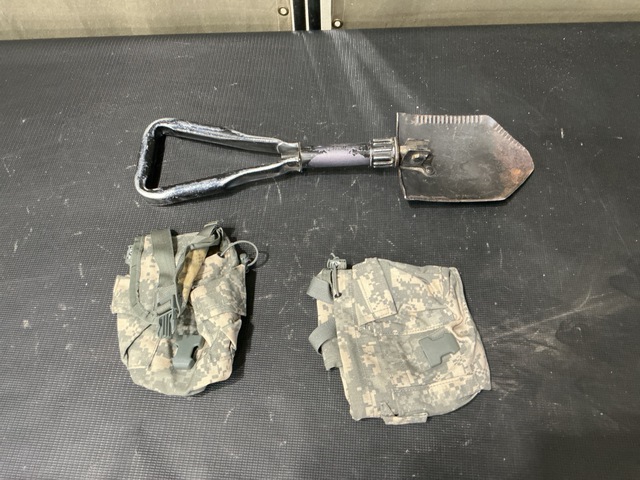 (72) Entrenching Tools, (214) Canteen Pouches & (59) Entrenching Tool Carriers