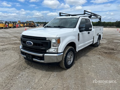 2020 Ford F-350 4x2 Extended Cab Utility Truck
