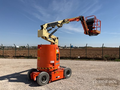 2017 JLG E300 AJP 2WD Electric Nacelle articulée