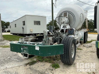 2014 Mack GU813 8x4 Mixer Truck (Inoperable)
