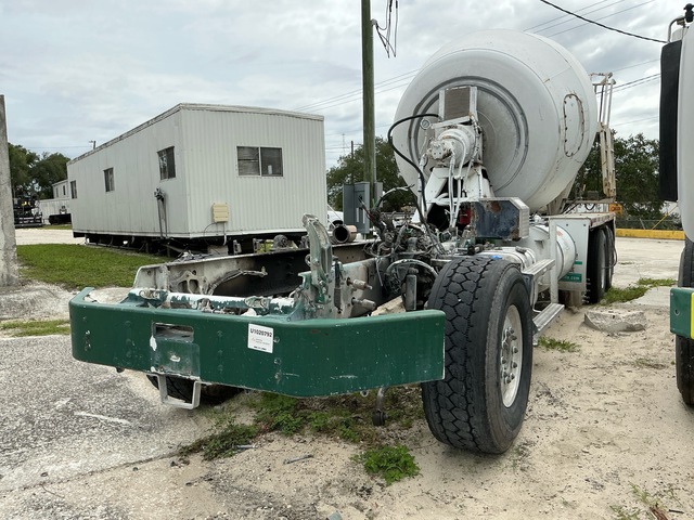 2014 Mack GU813 8x4 Mixer Truck (Inoperable)