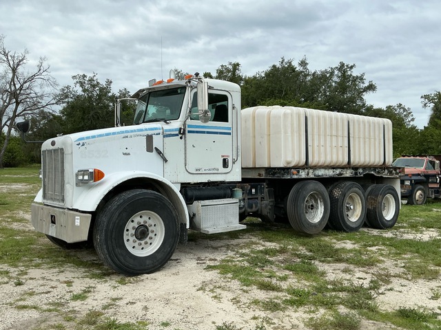 2005 Peterbilt 357 8x4 Water Truck